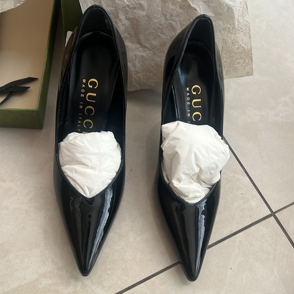 GUCCI brand new!!! Patent pump. - Picture 5 of 10
